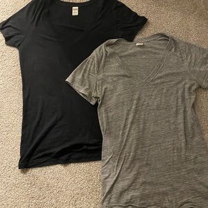 PINK V neck set (black + gray)